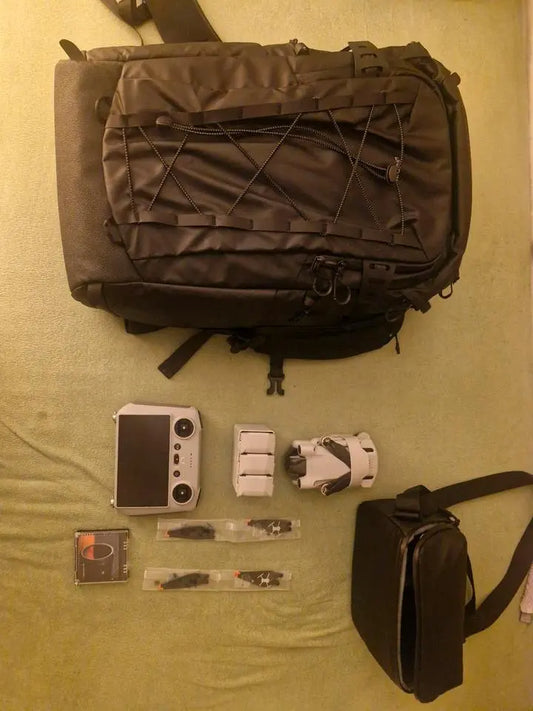 DJI Mini 3 Pro + 3 batteries + ND filter + 2 SD cards + Ulanzi
